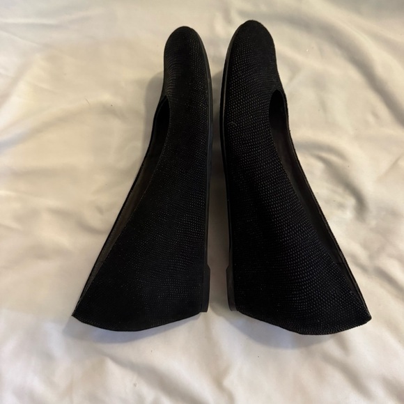 NWOT Stuart Weitzman Sojourn Goosebump Textured Wedge Heel Pumps - Picture 5 of 10